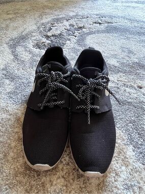 Women’s nike roshe shoes